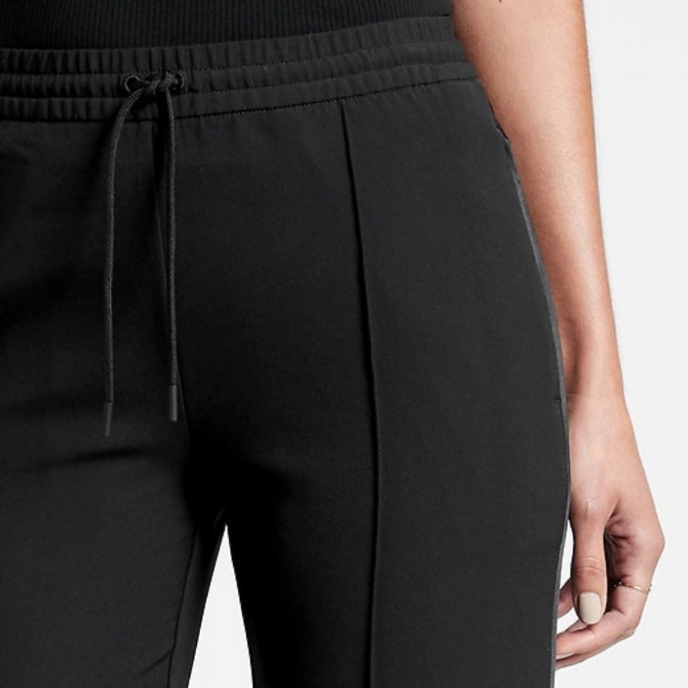Athleta Endeavor Straight Leg Pants size 6 Black - Picture 8 of 12